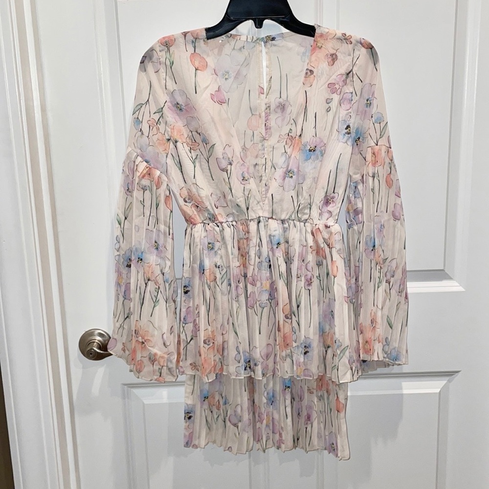 Shein Plunging Neck Floral Bell Sleeve Mini Dress - Picture 11 of 12